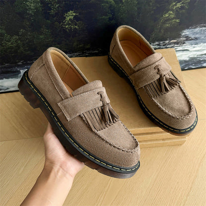 Milton - Moderne Herren-Wildleder-Slipper mit Quasten