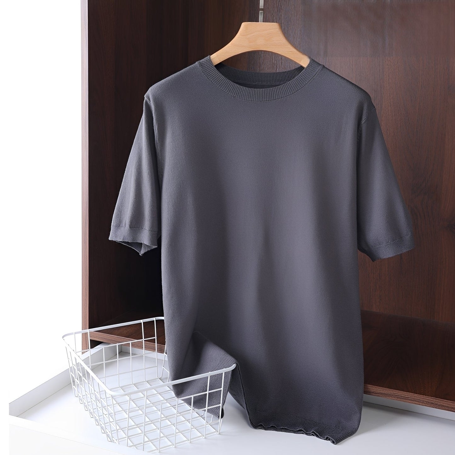 Nannie - Lightweight Women's Shirt with Round Neckline