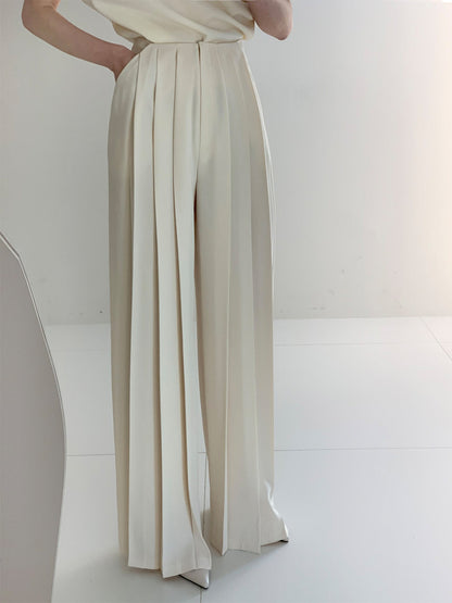 Marlene – Hochgeschnittene Plissee-Hose