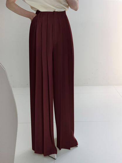 Marlene – Hochgeschnittene Plissee-Hose