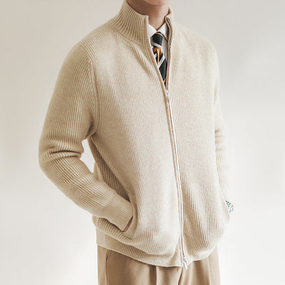 Theo – Komfortable Herrenstrickjacke