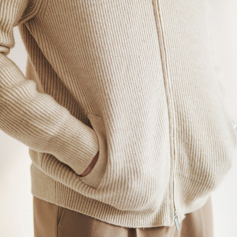 Theo – Komfortable Herrenstrickjacke