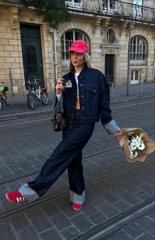Clara – Denim-Set mit Trucker-Jacke & Hoch taillierte Jeans