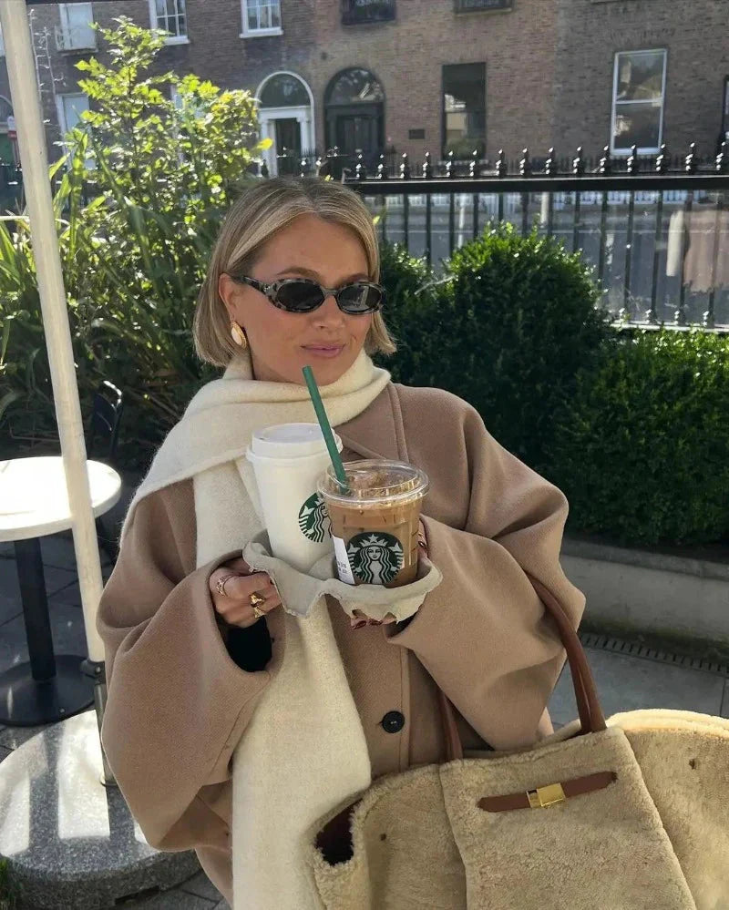 Jessy – Beiger Übergangsmantel für Damen