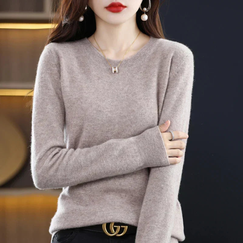 Erica – Timeless Women's Sweater with Classic Round Neckline