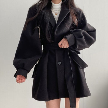 Penelope – Eleganter Kurzmantel