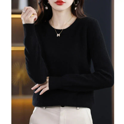 Erica – Classic Crew Neck Sweater
