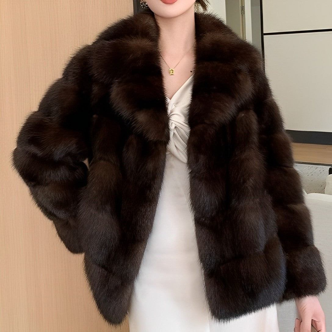 Deena – Eleganter Fellmantel