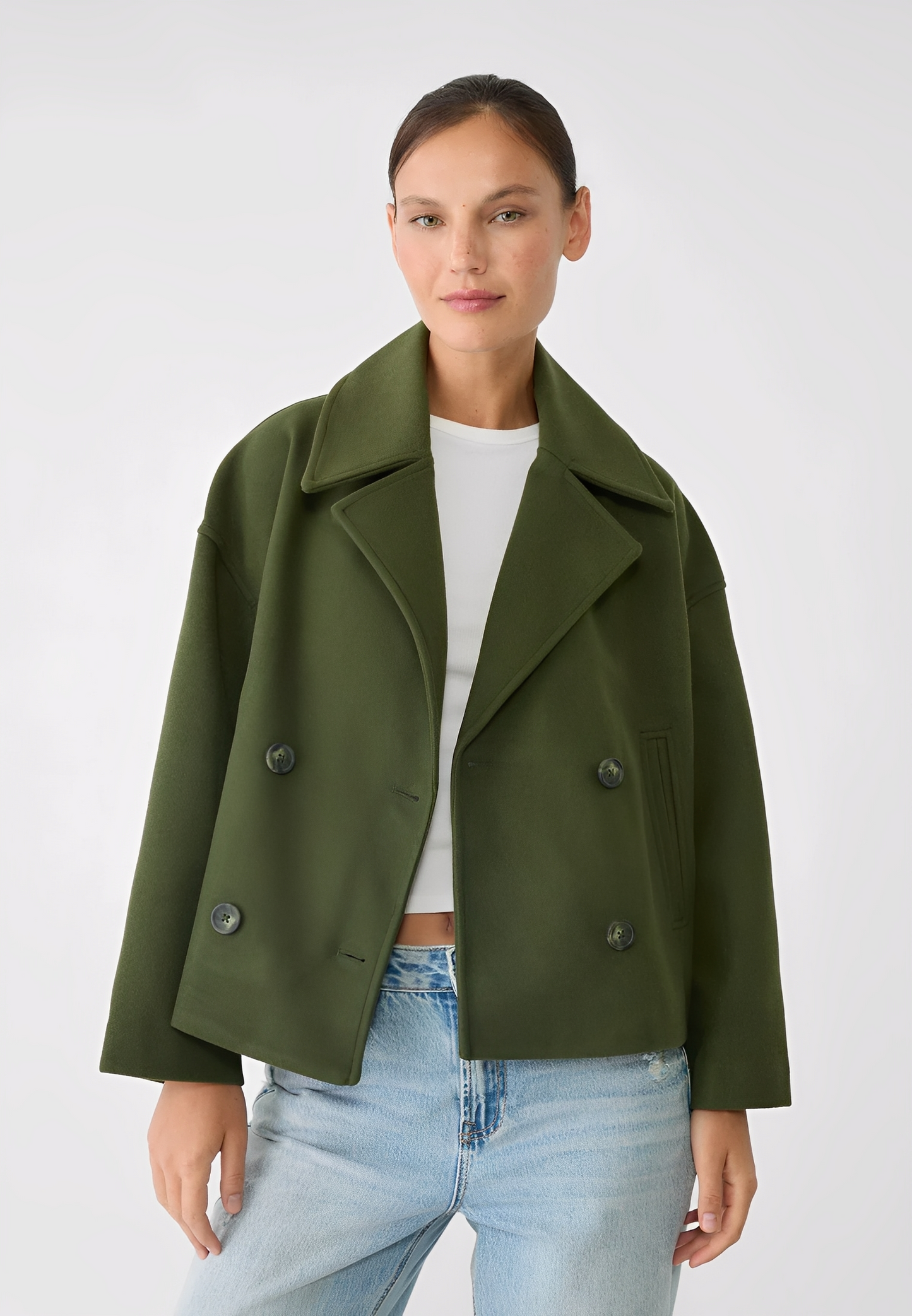 Claire – Kurze Edle Zweireihige Jacke