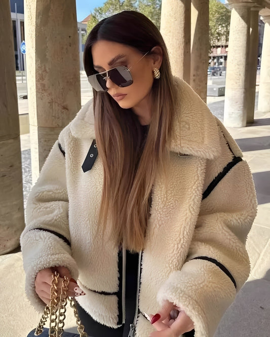 Irene - Komfortable, dicke Plüschjacke für Damen