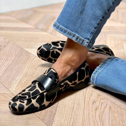 Katherina - Damen-Loafer mit schwarzem Detail im eleganten Stil