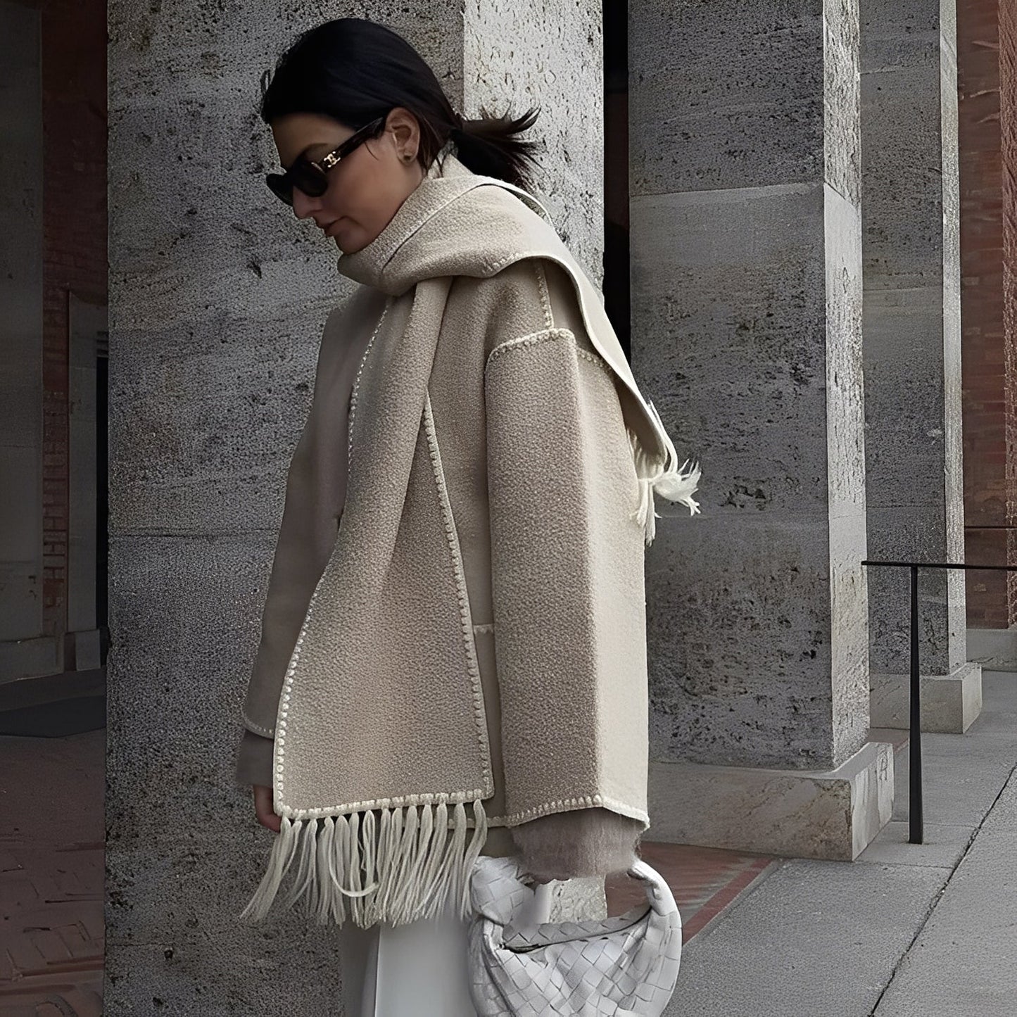 Amilia - Damen-Wolljacke, elegant und lässig geschnitten, mit Schal