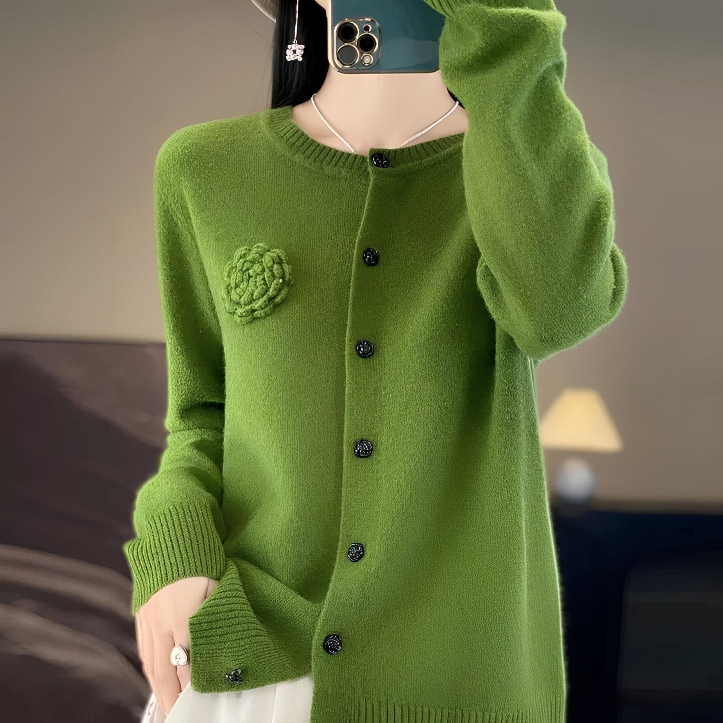 Helena - Damen-Kaschmirpullover mit stilvollem Blumendesign