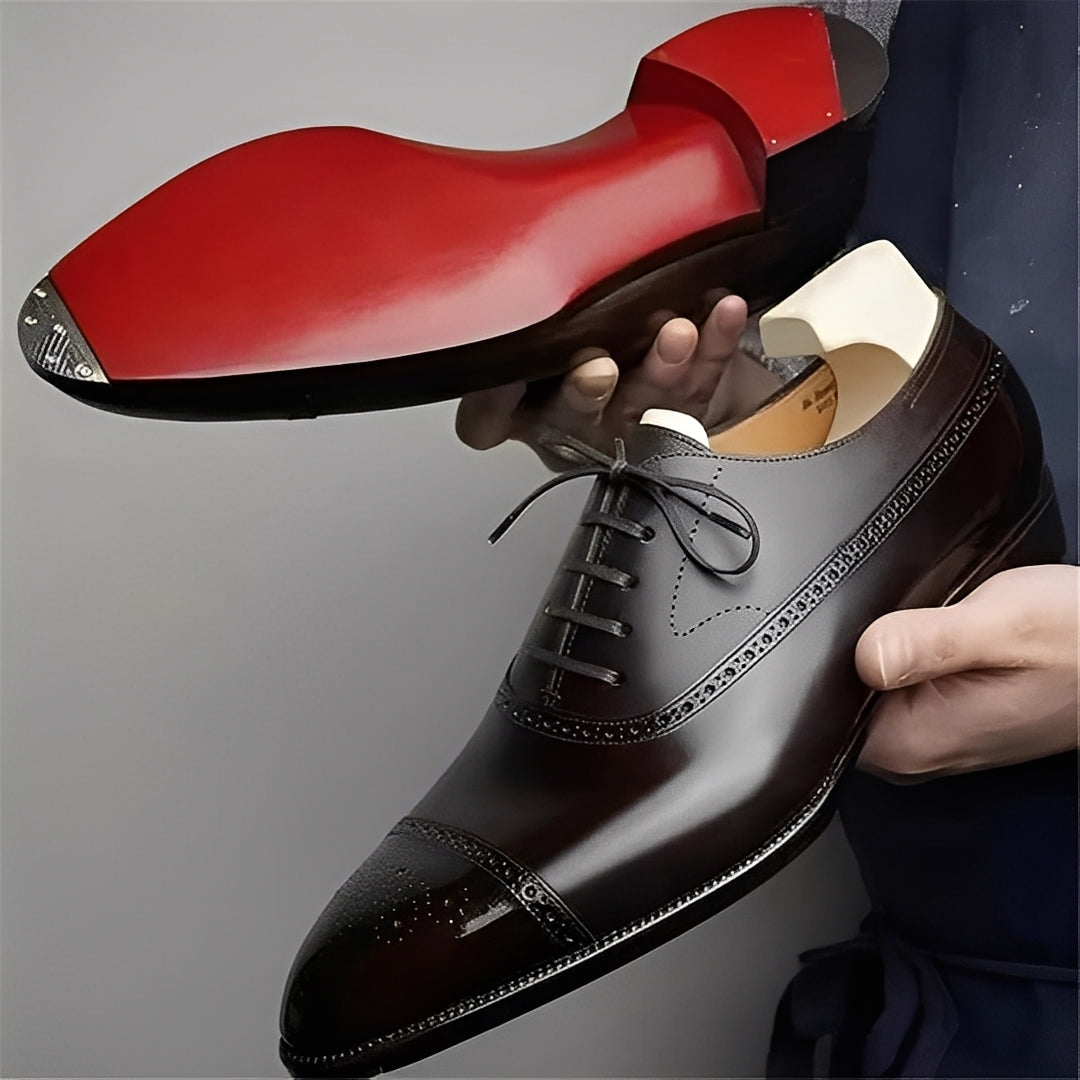 Fulton - Zeitlose formelle Lederschuhe für Herren mit Brogue-Akzenten