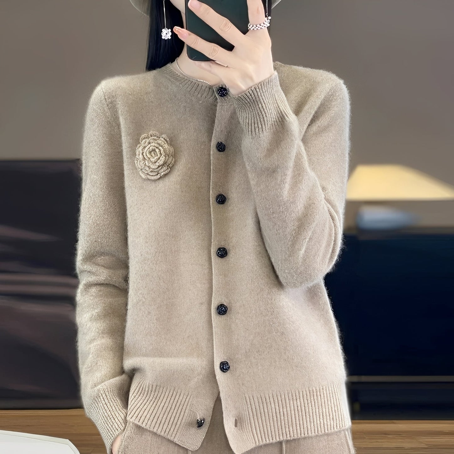 Helena - Damen-Kaschmirpullover mit stilvollem Blumendesign