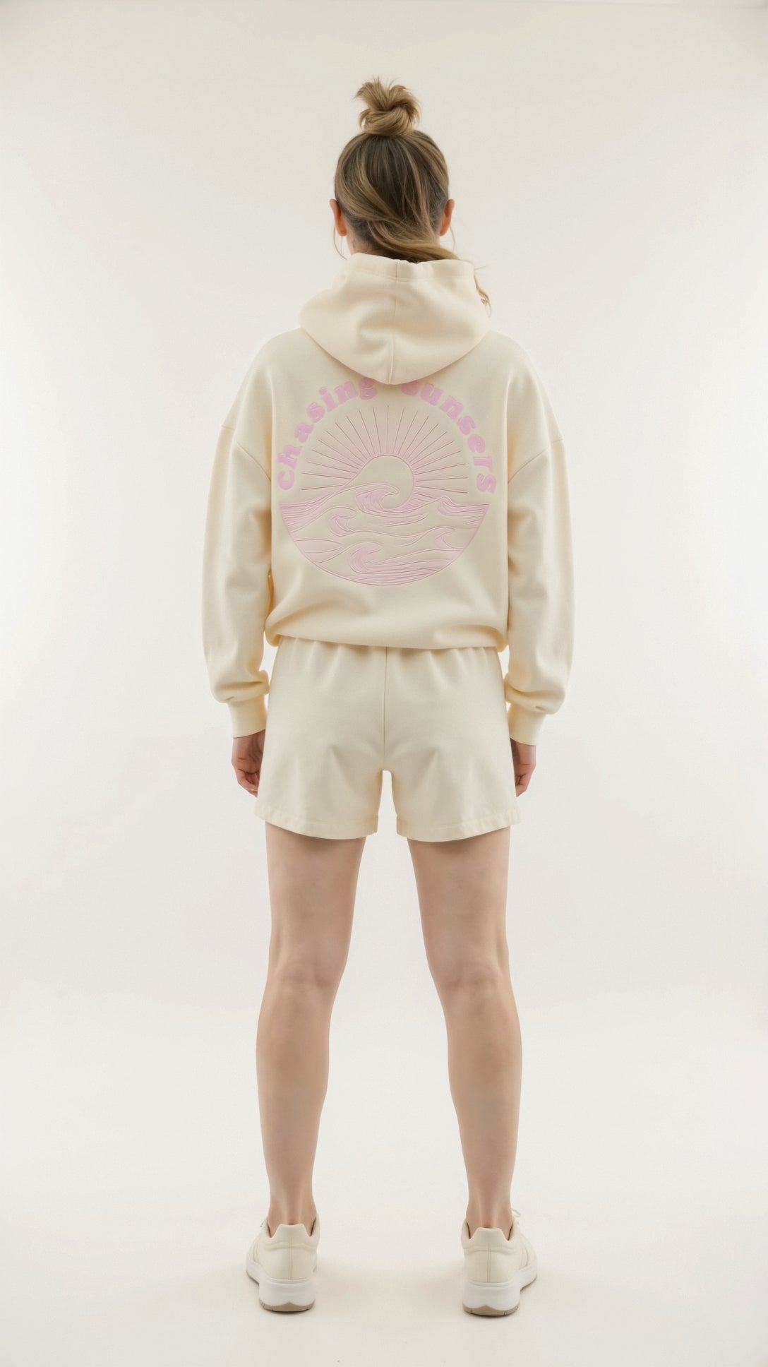 Melina – Bestickter Kapuzenpulli