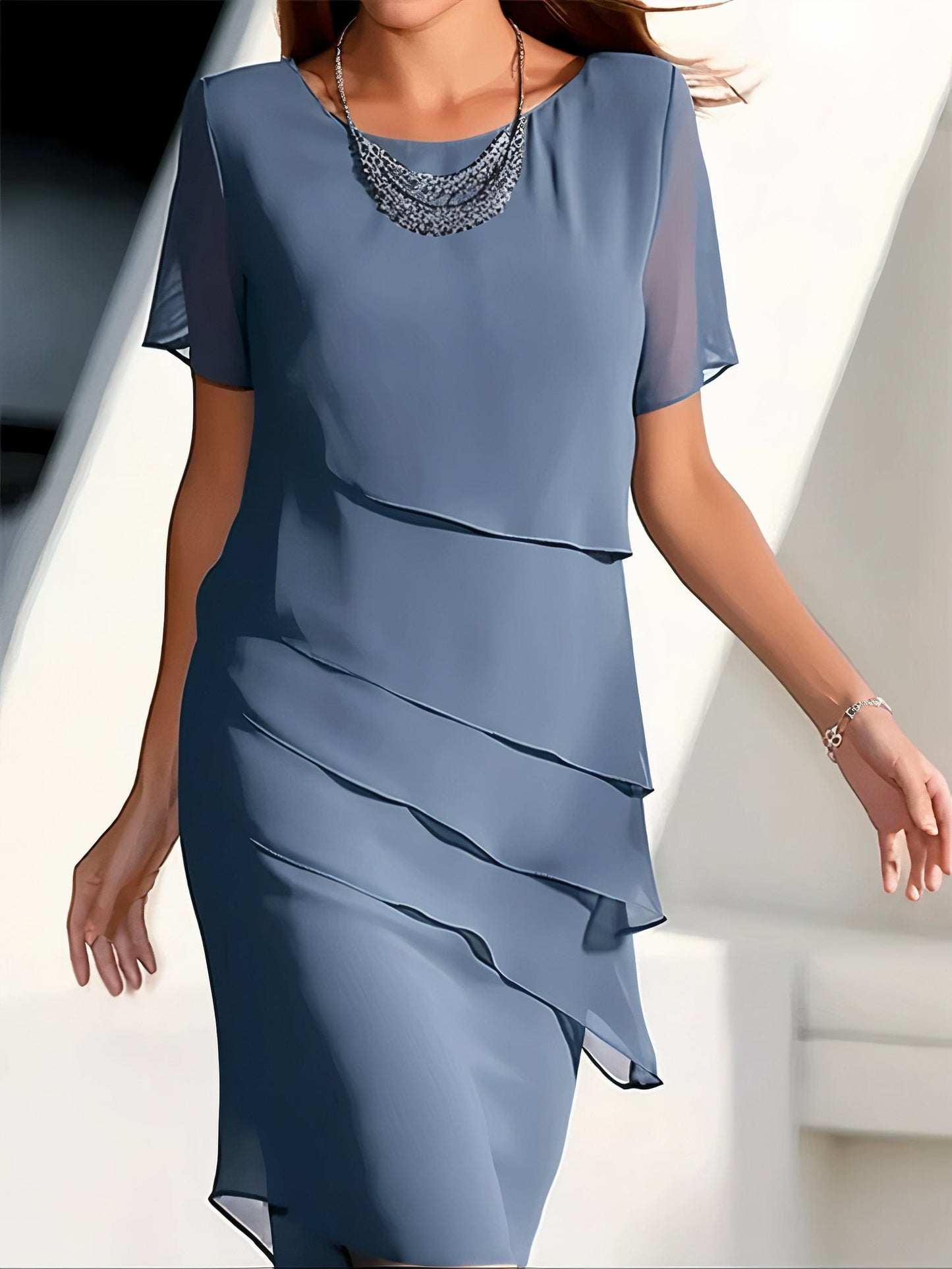 Daria – Stufiges Chiffonkleid