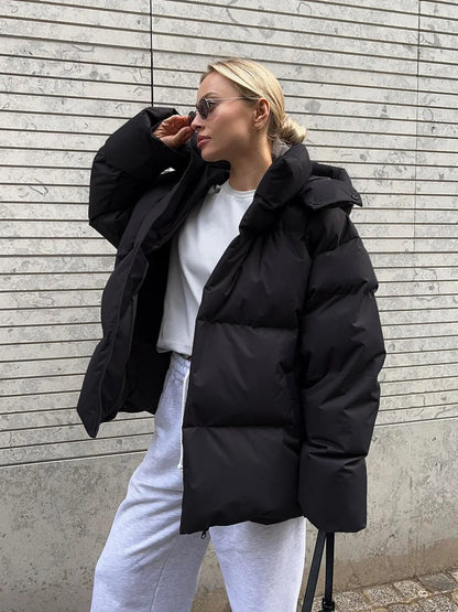 Jana – Warme Kapuzen-Kurzjacke