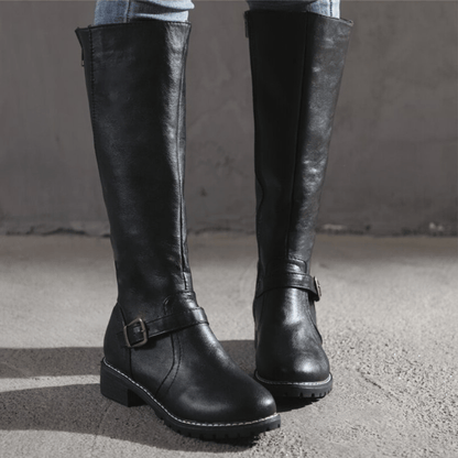 Beatrice – Hohe Stiefel für schlanke Beine