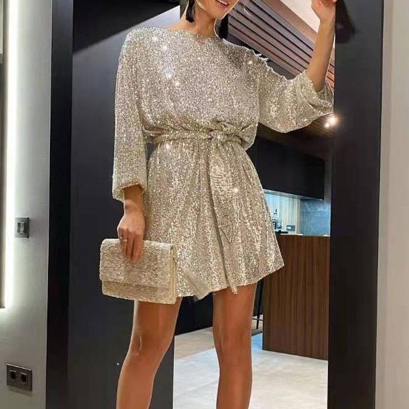 Kyno – Fließendes Mini Partykleid
